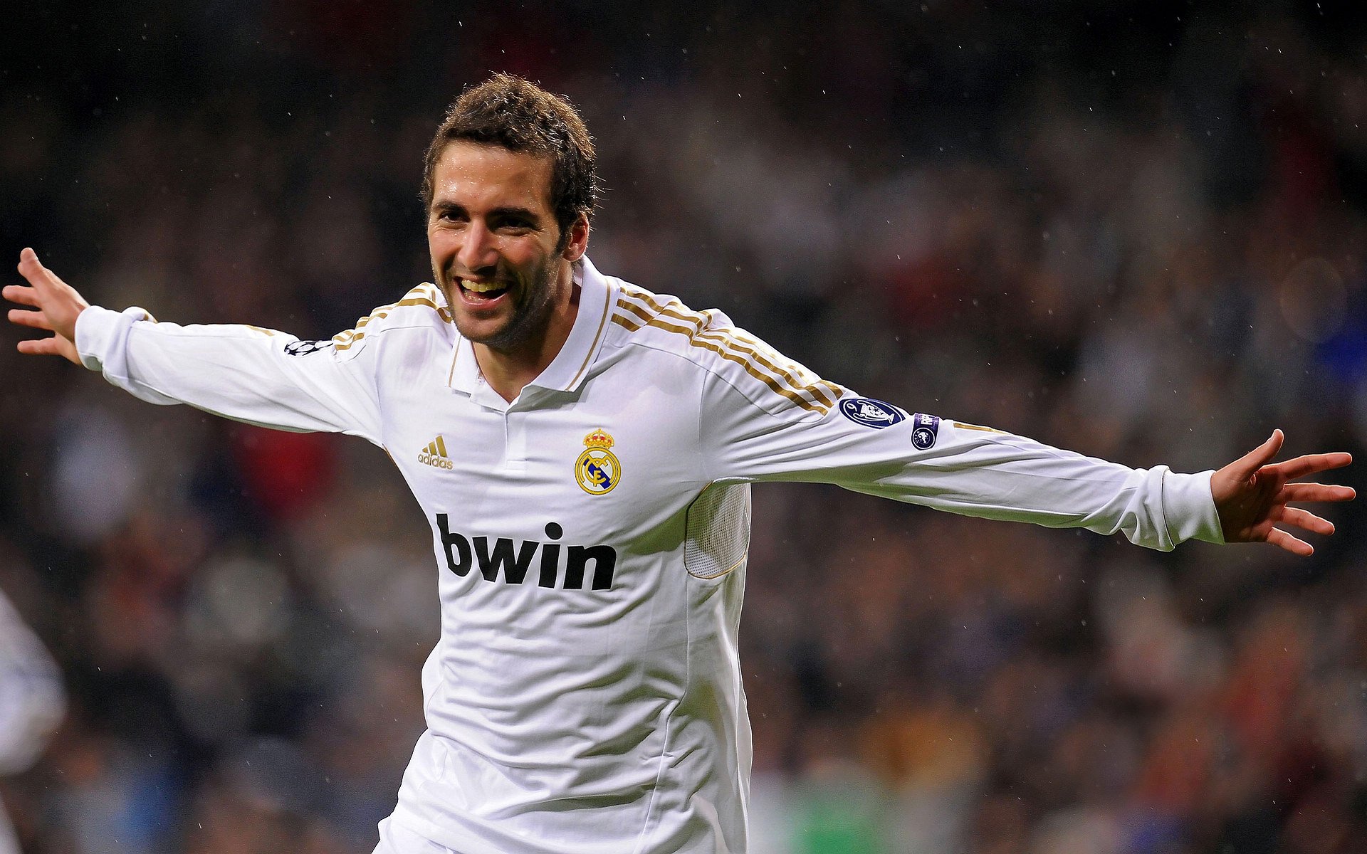 赛点之战WTT冠军赛焦点战！上海申花迎战费内巴切，鏖战或上演